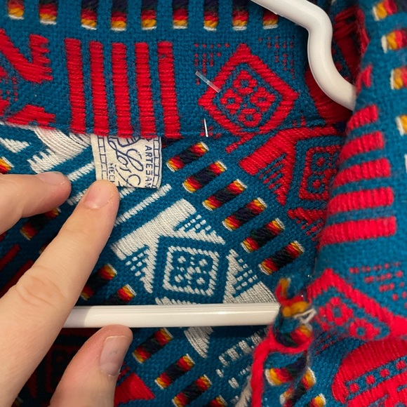 Peru poncho - Picture 2 of 3